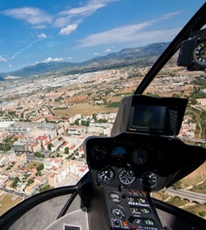 панорама города из кабины вертолета